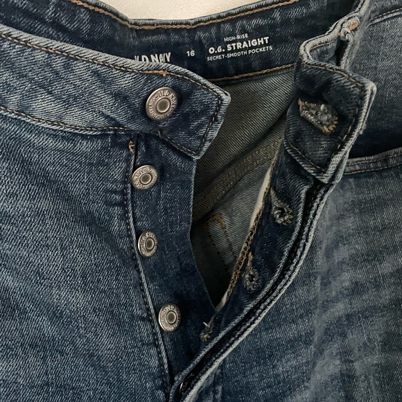Old Navy Cropped, Button Fly, Raw Hem, Distressed OG Straight Jeans - Picture 3 of 6